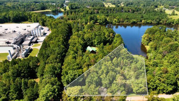 1.8 Acre Lakeside Lot in Carroll County GA